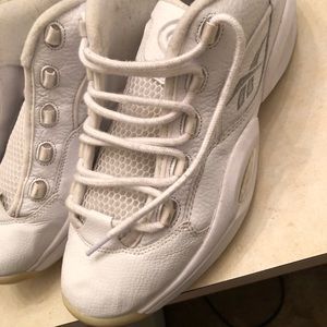 Men’s Reebok sneakers